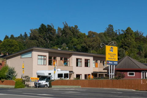 Aaron Lodge TOP 10 Holiday Park - Accommodation New Zealand 0