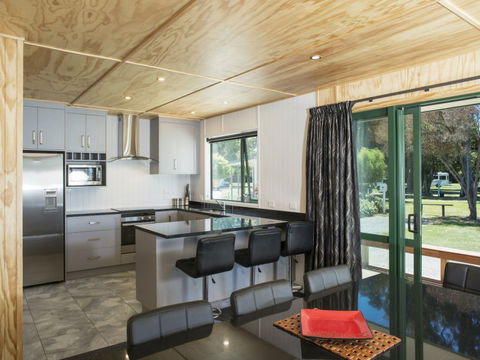 Motueka TOP 10 Holiday Park - Accommodation New Zealand 2