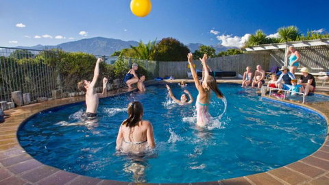 Kaikoura TOP 10 Holiday Park - Accommodation New Zealand 2
