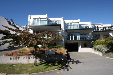 Blue Peaks Apartments - Accommodation New Zealand 1