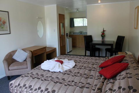 ASURE Cherry Court Motor Lodge - Accommodation New Zealand 2