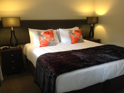 Sails On The Lake - Accommodation New Zealand 2