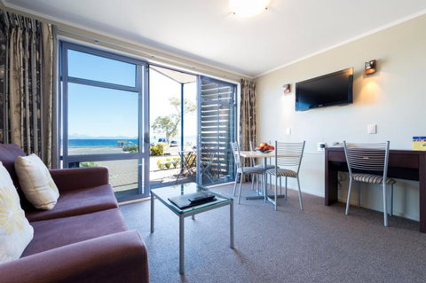 Sails On The Lake - Accommodation New Zealand 4