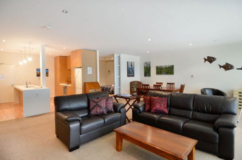 Seaside Luxury - Accommodation New Zealand 8