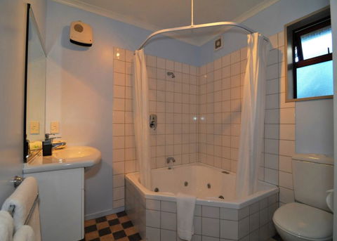 ASURE Scenic Route Motor Lodge - Accommodation New Zealand 6