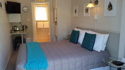 Brookby Motel - Accommodation New Zealand 1