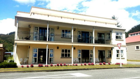 Lantern Court Motel - Accommodation New Zealand 0