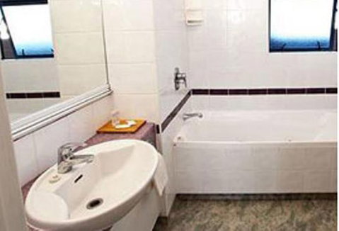 Ambassador Motor Inn - Accommodation New Zealand 4