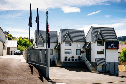 Aria On Bank Motel - Accommodation New Zealand 0