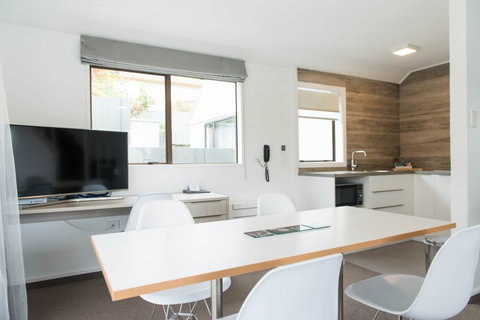 Aria On Bank Motel - Accommodation New Zealand 6