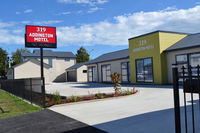 319 Addington Motel