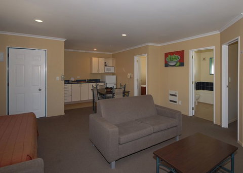 Discovery Motor Lodge - Accommodation New Zealand 5