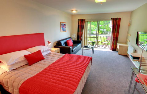 Tussock Peak Motor Lodge - Accommodation New Zealand 0