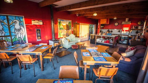 YHA Hokitika - Accommodation New Zealand 3