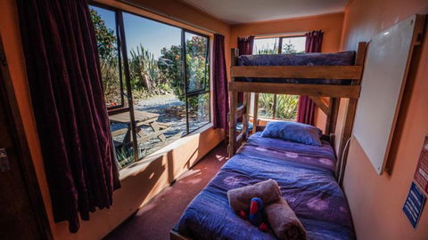 YHA Hokitika - Accommodation New Zealand 6