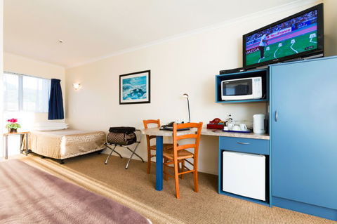 Elliott's Kapiti Coast Motor Lodge - Accommodation New Zealand 0