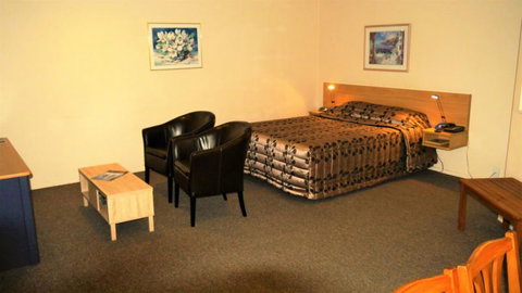 Tudor Lodge Motel - Accommodation New Zealand 8