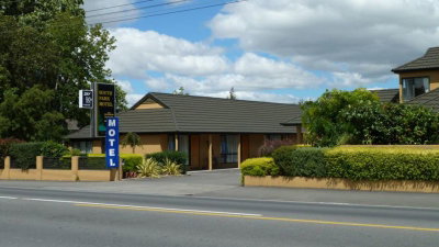 Norfolk Pine Beach Front Motel