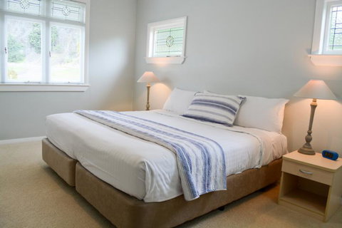 White Island Rendezvous - Accommodation New Zealand 3