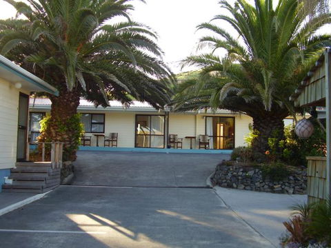 Opononi Lighthouse Motel - Accommodation New Zealand 0