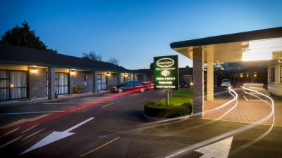 Avenue Motel