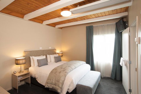 Radfords On The Lake - Accommodation New Zealand 4