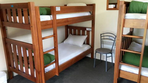 Lakefront Lodge Backpackers - Accommodation New Zealand 10
