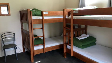 Lakefront Lodge Backpackers - Accommodation New Zealand 12