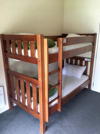 Lakefront Lodge Backpackers - Accommodation New Zealand 14