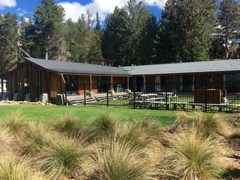 Lakefront Lodge Backpackers - Accommodation New Zealand 17