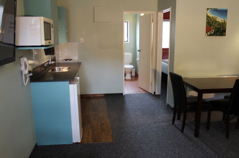 ASURE Townsman Motor Lodge - Accommodation New Zealand 4