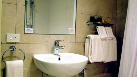 B-Ks Motor Lodge - Accommodation New Zealand 0