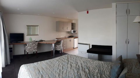Cedar Grove Motor Lodge - Accommodation New Zealand 1