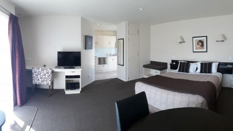 Cedar Grove Motor Lodge - Accommodation New Zealand 0