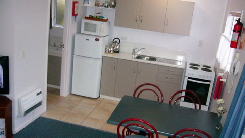 Ascot Lodge & Gallery - Accommodation New Zealand 1