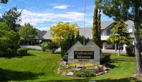 Colonial Manor Motel