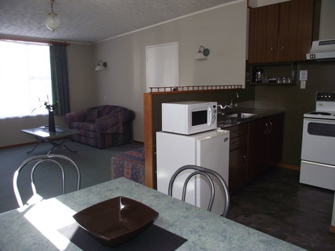 Coromandel Colonial Cottages Motel - Accommodation New Zealand 5