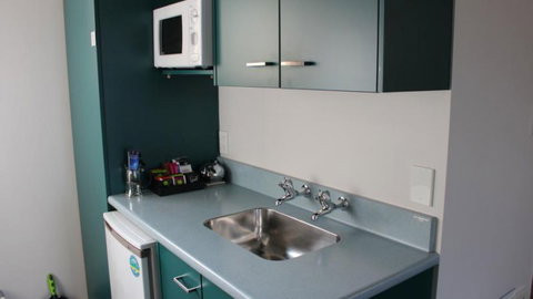ASURE Ambassador Motor Lodge - Accommodation New Zealand 20