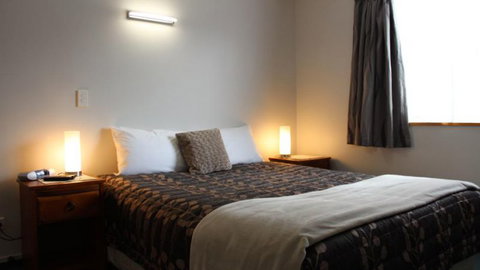 ASURE Ambassador Motor Lodge - Accommodation New Zealand 27