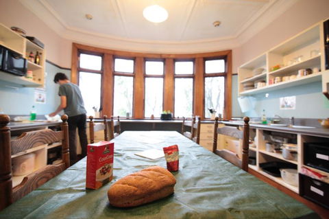 Manor House Backpackers - Accommodation New Zealand 9