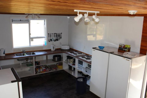 Beez Neez Lodge - Accommodation New Zealand 8