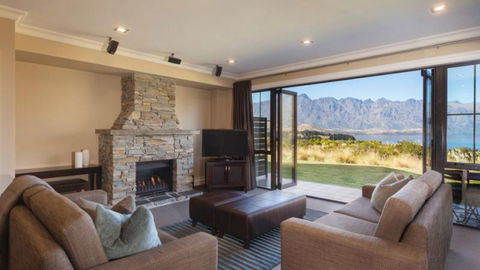Platinum Queenstown - Accommodation New Zealand 0