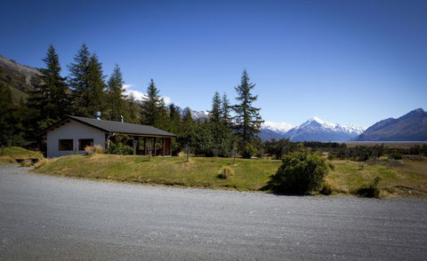 Glentanner Park Backpackers - Accommodation New Zealand 1