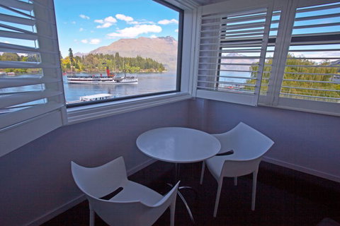 Absoloot Hostel QT - Accommodation New Zealand 10