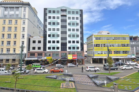 The Setup On Dixon - Accommodation New Zealand 0