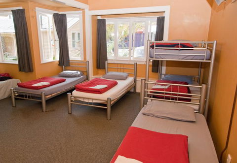 YHA Gisborne - Accommodation New Zealand 1