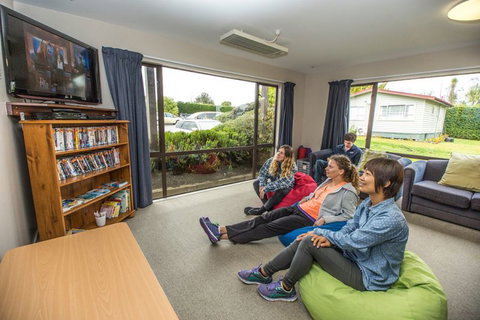 YHA Te Anau - Accommodation New Zealand 1