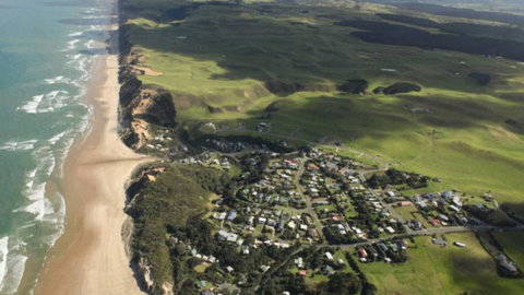Baylys Beach Holiday Park  - Accommodation New Zealand 0