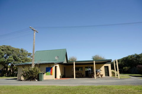 Baylys Beach Holiday Park  - Accommodation New Zealand 11
