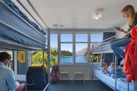 Bumbles Backpackers Queenstown - Accommodation New Zealand 6